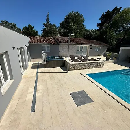Villa Monte Magno *