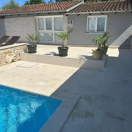 Monte Magno Villa *